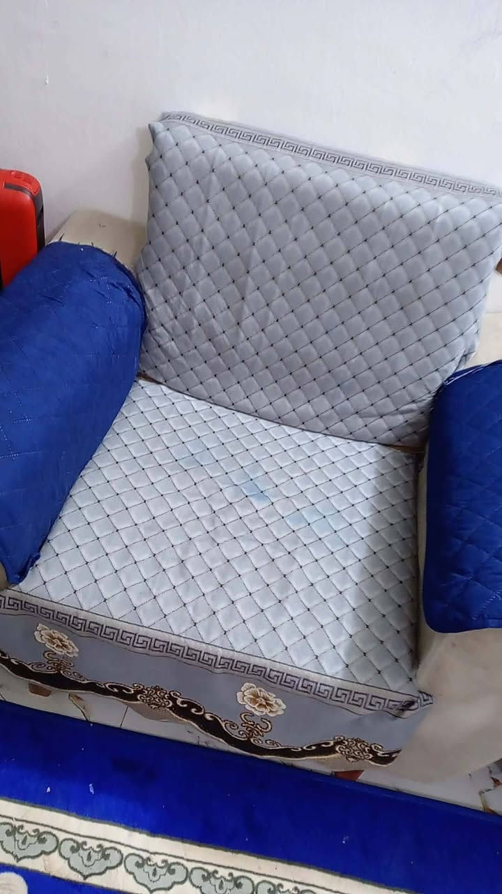 قنفات 8 متقاعد 2كبار 2صغار وهاي نضافتهن بل صوره للبيع سعر 100وبيهن مجال


**إذا كنت صاحب هذا الإعلان وتريد حذفه لأي سبب، رجاءا أرسل رسالة إلى الدعم الفني**