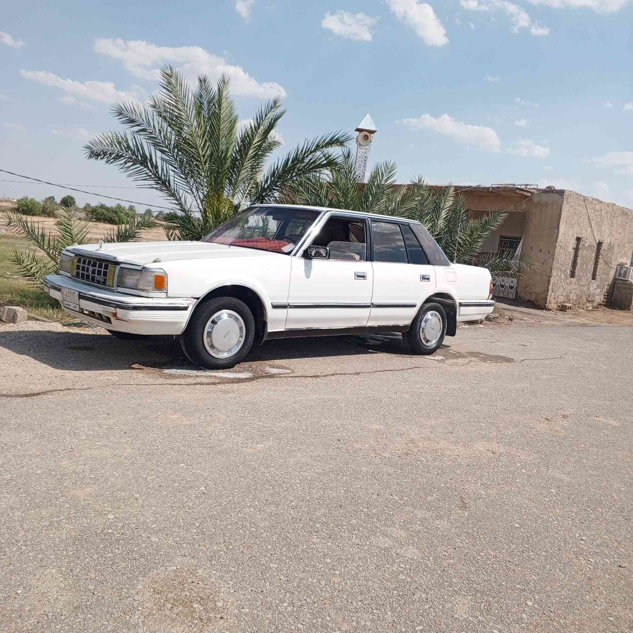 سوبر للبيع مكاني شطره السعر 38 السياره جاهزه صبقه حزام جماليه مكفوله من الدعمه ول معجو. كير مكينه شاصي وصوليات مكفوله.   بس المكينه خشنه فقط لا تنقيص ولا تبخير ترايك 160 خياس مابيه السياره نضيفه رقمه انبار عدي وكاله اني احولك وراعيه يريد مداور  غير متواجد عله الفيس   نتصل وبيك خير وتدلل.   ***********
