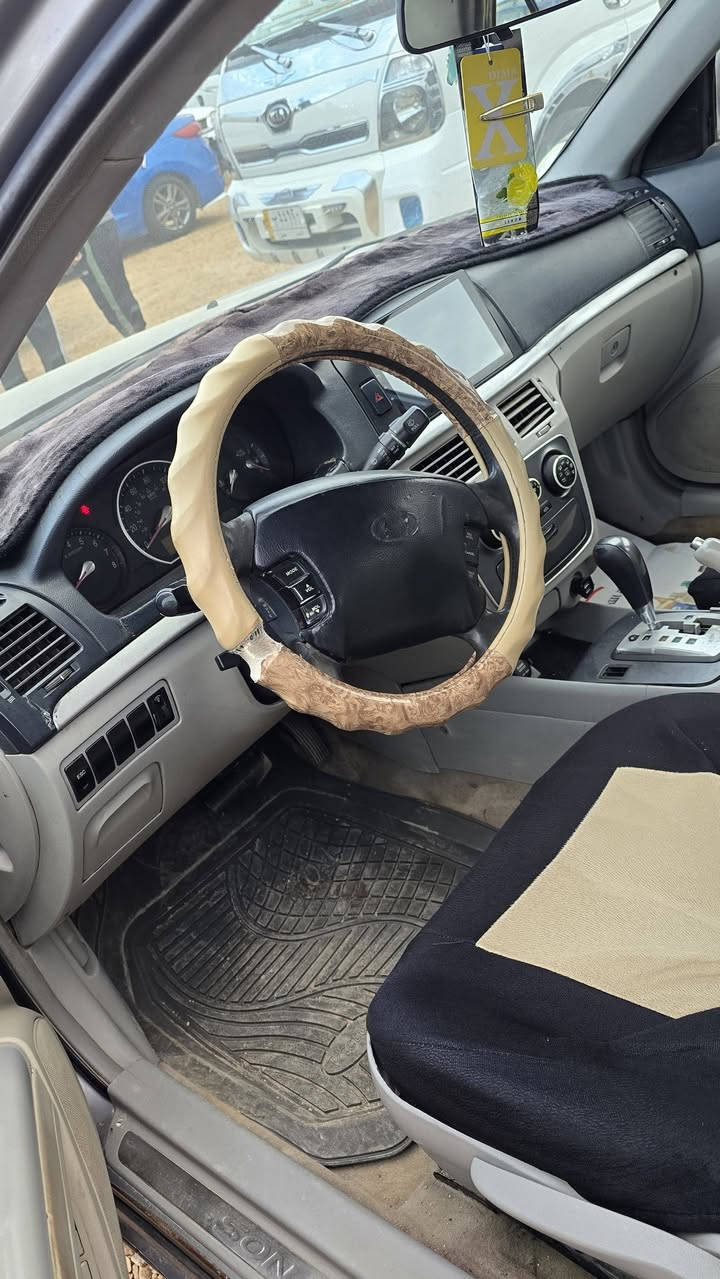 سلام عليكم للبيع موديل 2006مكينه 2400بيه صبغ حزام سعر 83وبيها مجال مكاني الرمادي تصال ***********
