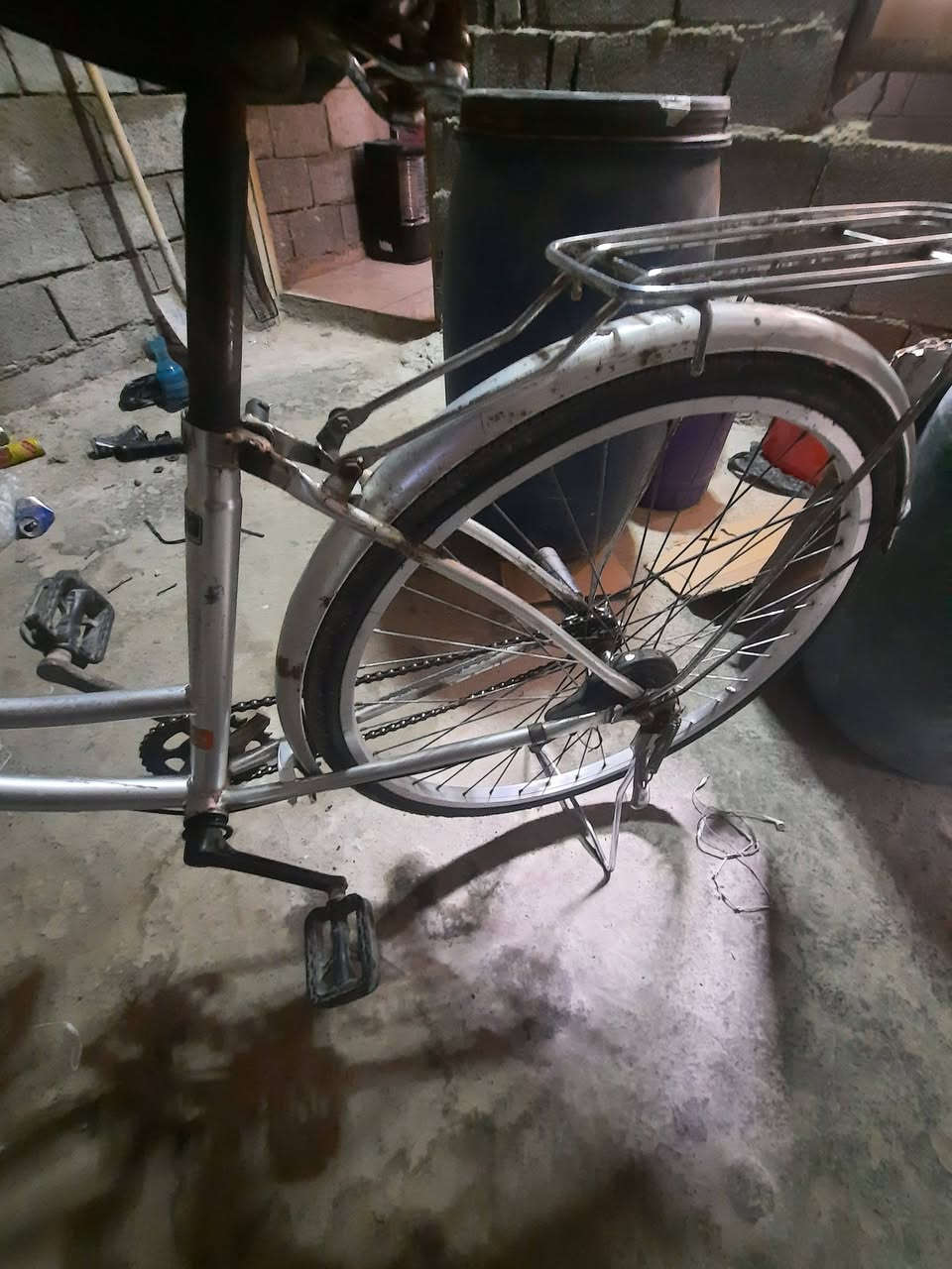 بايسكل للبيع حجم  26 فول نضافة رايده 60الف وبي مجال للشراي مكاني بغداد مدينة قطاع 38


**إذا كنت صاحب هذا الإعلان وتريد حذفه لأي سبب، رجاءا أرسل رسالة إلى الدعم الفني**