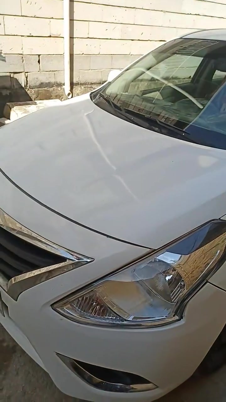 السلام عليكم سني هندي مديل 20 سنويه منتهيه 
بيها قطعتين تبديل بدون دواخل صبغ باب بارد قبق صندوك اثر ضربه خفيفه مكفوله شواصي الغود محرك كير تبريد كفاله بسم شركه 
سعر 85قفل مكاني بصرة الجزيرة ***********
