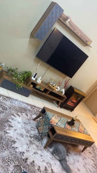 ميز • طقم ٣ قطع • قابل تفاوض