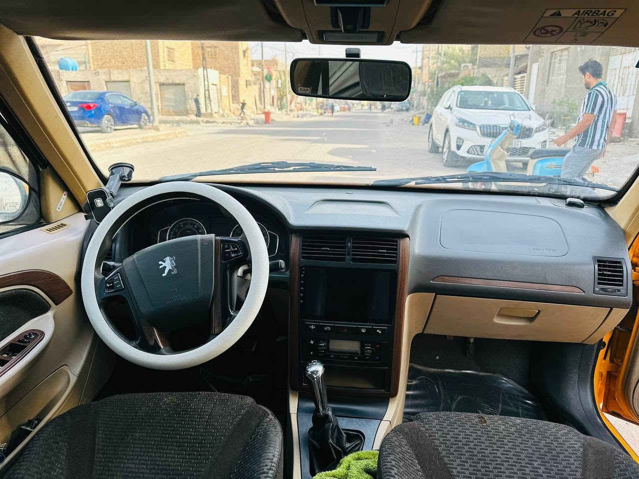 بيجو 2018 رقم ذي قار إنكليزي 
سيارة جاهزة للأخير تبريد ثلج مكينة خير من الله 
كفالة عامة عدة باب السايق مبدل اصلي 

مكان السيارة الناصرية 
السعر 45 وبيها مجال 
🛑للاستفسار ***********
🛑مكلف بالنشر إتصال فقط
