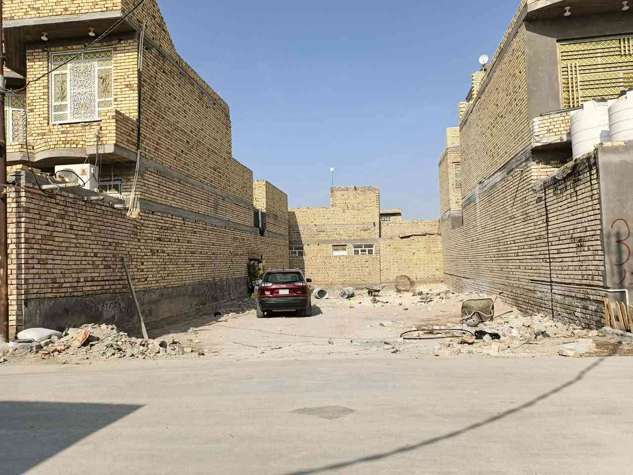 قطعه سكنيه زراعي منطقه خنيطله بضهر الحولي 
على تبليط مباشر مساحه ٢٣٠ متر 
السعر 43 وبيه مجال
للإستفسار الاتصال او وتساب 
*********** 
***********
