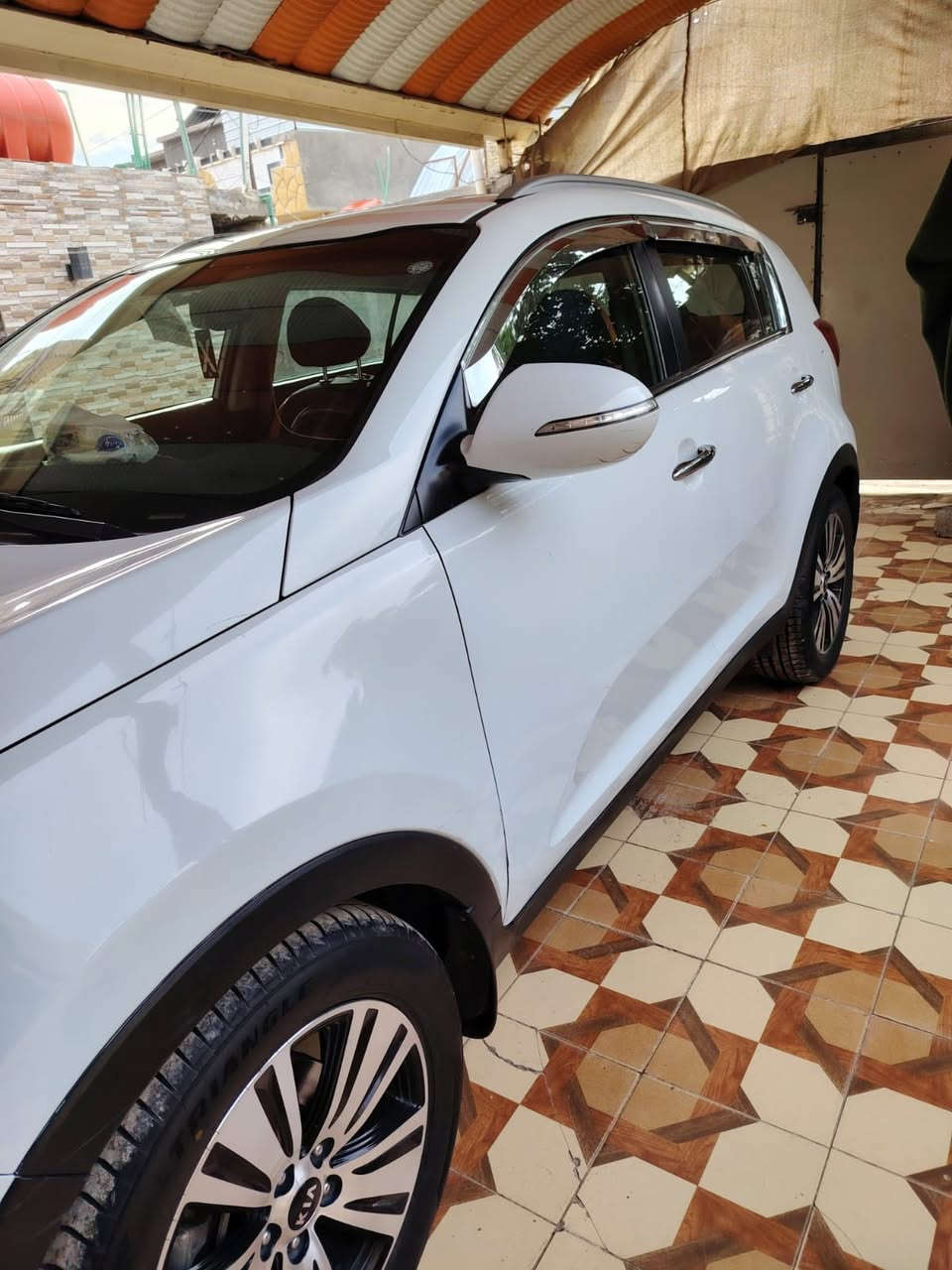 من رخصة الادمن
#سبورتج_خليجيه_فوول

للبيع 🚘 كيا سبورتاج 2016 خليجي 

سيارة نظيفة جداً بحالة قريبة من الوكالة، استعمال شخصي

 • 🔒 مكفولة كفالة عامة عدا حاملغ الأمامي 
 • 🏢 مكينة وكير مكفولات وضع شركة
 • 🛠️ حدادية 100% بدون أي حادث
 • 📄 السيارة باسمي
 • 📍 رقم أربيل
 • 🗓️ السنوية باقيه لحد 2030

✨ المواصفات:

 • حساسات خلفية
 • كروز كنترول (تحكم بالسرعة)
 • تحكم استيرن جهتين
 • مرايا شفط
 • إشارات بالمرايا
 • كاميرات بالمرايا
 • ويل كروم
 • محرك 2400 CC دبل دوج (DOHC
 • 

💎 السيارة ما تحتاج شي نهائيًا – دك مفتاح ومشي

💰 السعر: خاص
📍 الموقع: بابل – جبلة

📞 للاتصال والاستفسار:
***********
***********
