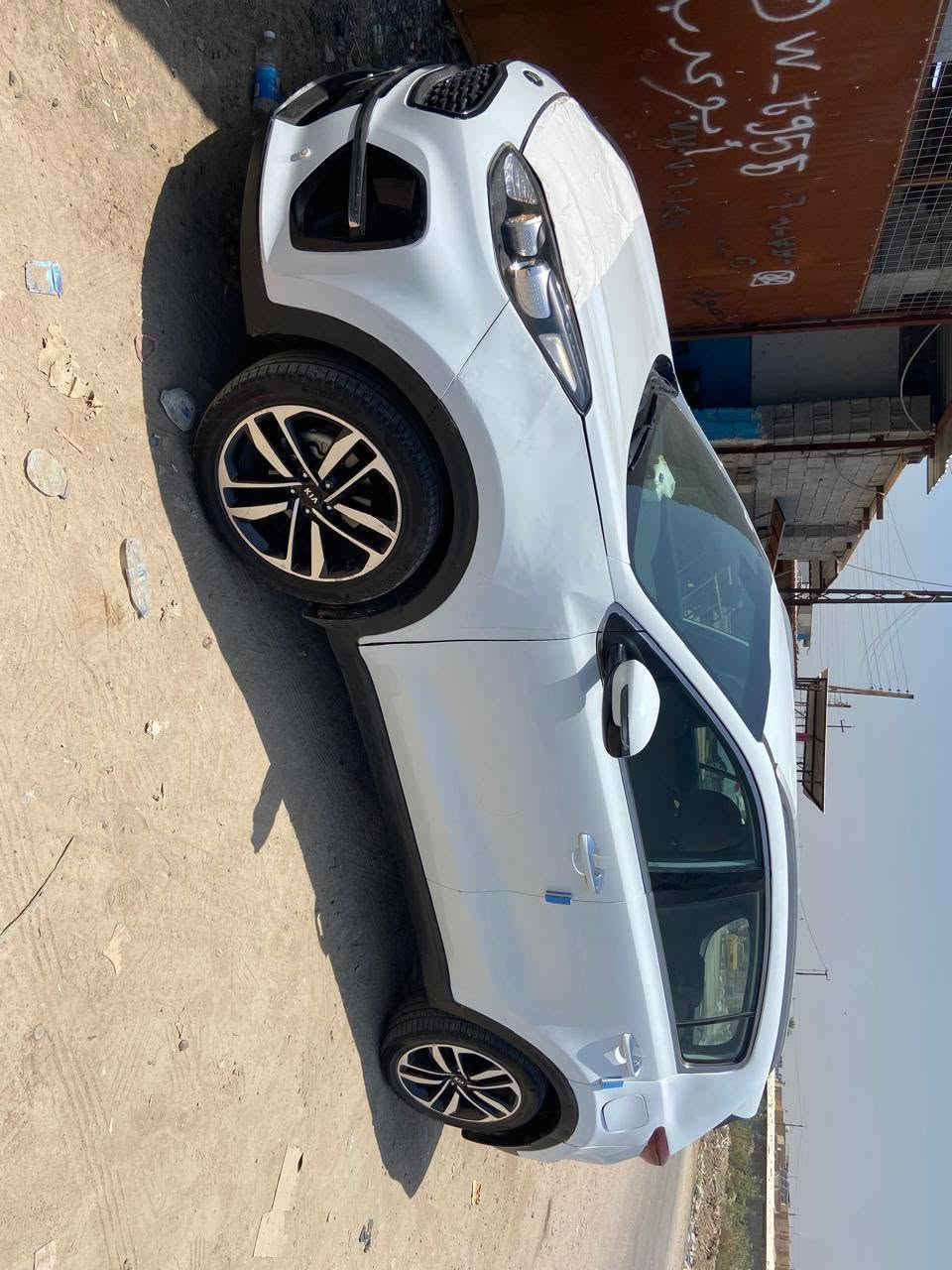 سبورتج 2020 خليجي رقم بغداد ماشيه 56 مكينه كير تبريد مكفول بيه صبغ وبارد موضح بالصور وبيه تصليح بالشاصي اليسره بدايته السعر 135 وبيه مجال المكان بابل للاستفسار ***********او ***********
