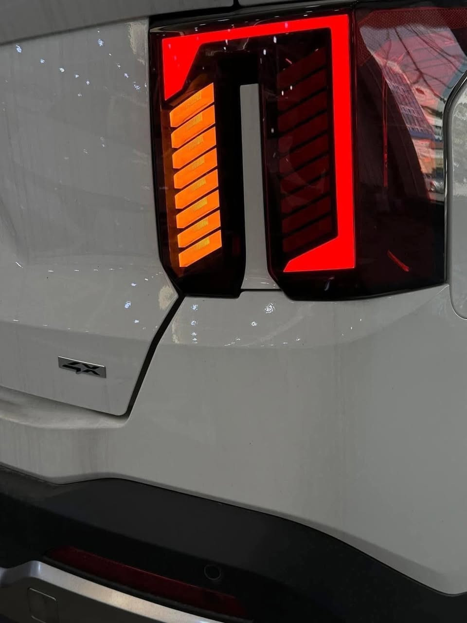 📍نوع السيارة:-كيا سورنتو  خاضعه للضمان X4
🧨موديل:-2025
📍محرك:- 3500
📍عداد المشي 20.000الف
📍بانوراما دات شو اربع كامرات  
✅اربع كامرات
✅فور ويل
✅كراسي تدفئ تبريد
✅كراسي جلد+ كهرباء
✅دات شو ويل عشرين
     رقم بغداد 
كفاله عامه بدون اي ملاحظه 
للأستفسار :***********
