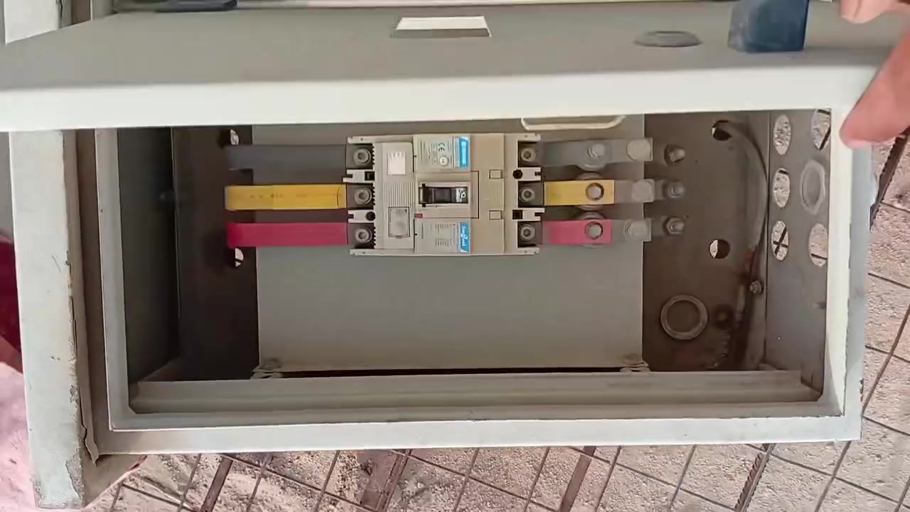 جوزه 250  
جديده استخدام قليل 
العنوان الزبير للتواصل *********** اتصال او واتساب
