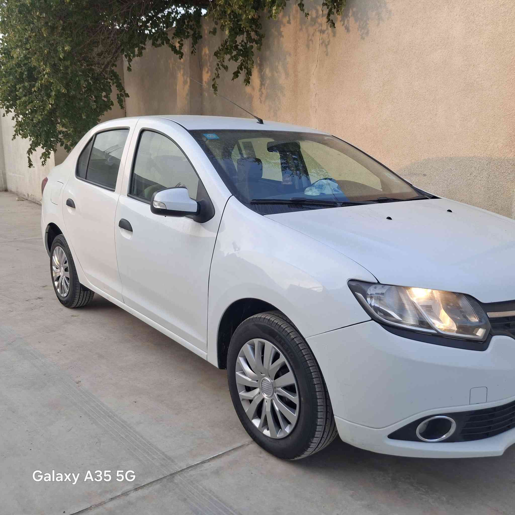 سلام عليكم
رينو سيمبول للبيع 
موديل ٢٠١٧ 
ماشيه ٨٣.الف 
مكفوله جديد
تخم تاير  كير اوتوماتيك 
رقم بغداد 
سياره على وضع شركه 
***********٢ للاستفسار 
سعر ٨٤ وبيها مجال بسيط تدلل
