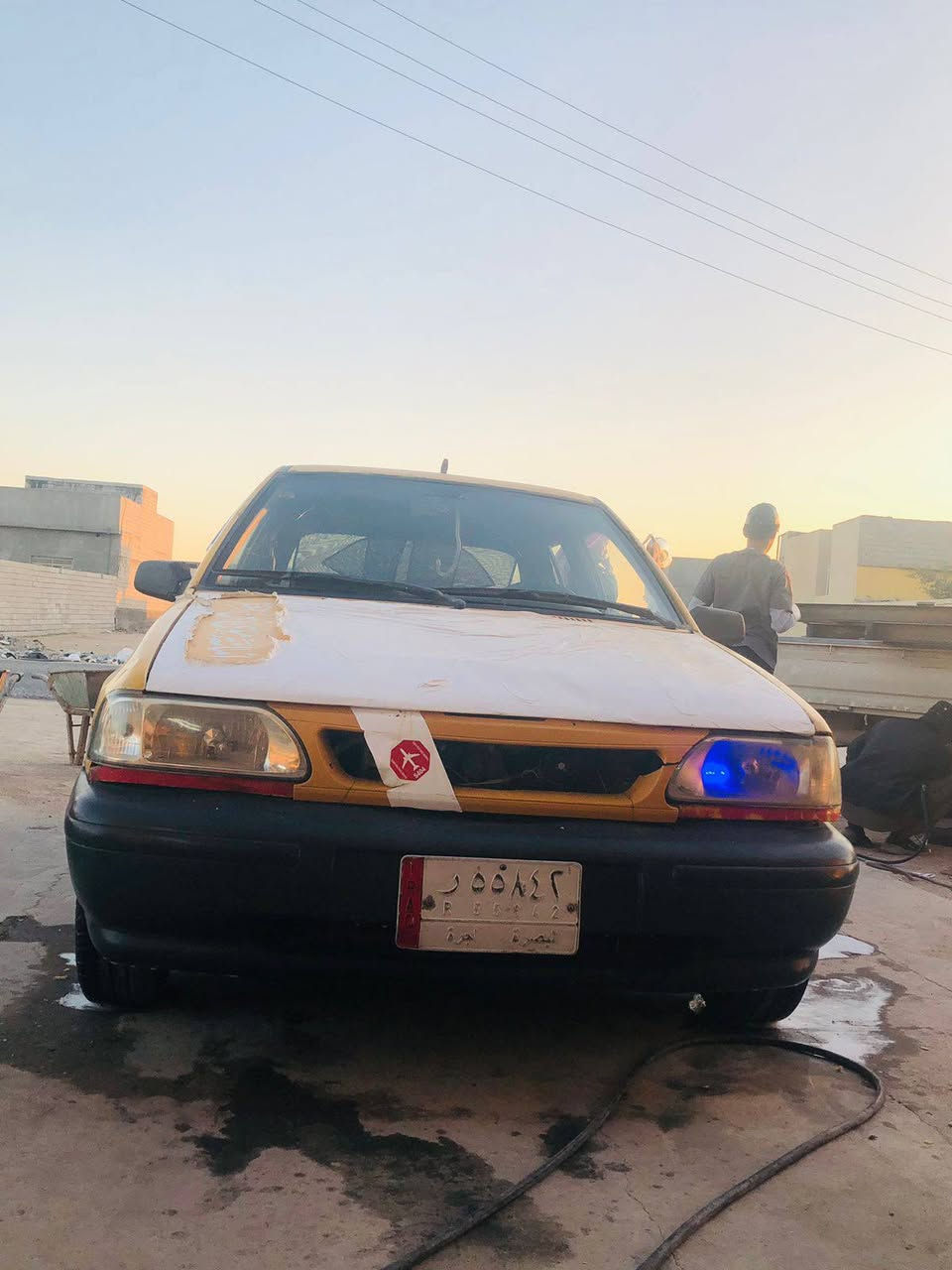 السلام عليكم سايبه مديل15 سنويه جديد 28 رقم. بصره ع الستلام طالع بس مفارغ روح ستلمه. مكينه وكير مازده تماتيك المكينه. بيه جبنه طاكه. افه تنقص بس قليل. سياره بسمي. تاخذ صافي مصفر هيئه وقرامات. مكانه البصره زبير. رقم*********** مراوس وبيع السعر 22وبيه مجال سياره شويه.  خياسات بيه. ولبدي شوف لعين.
