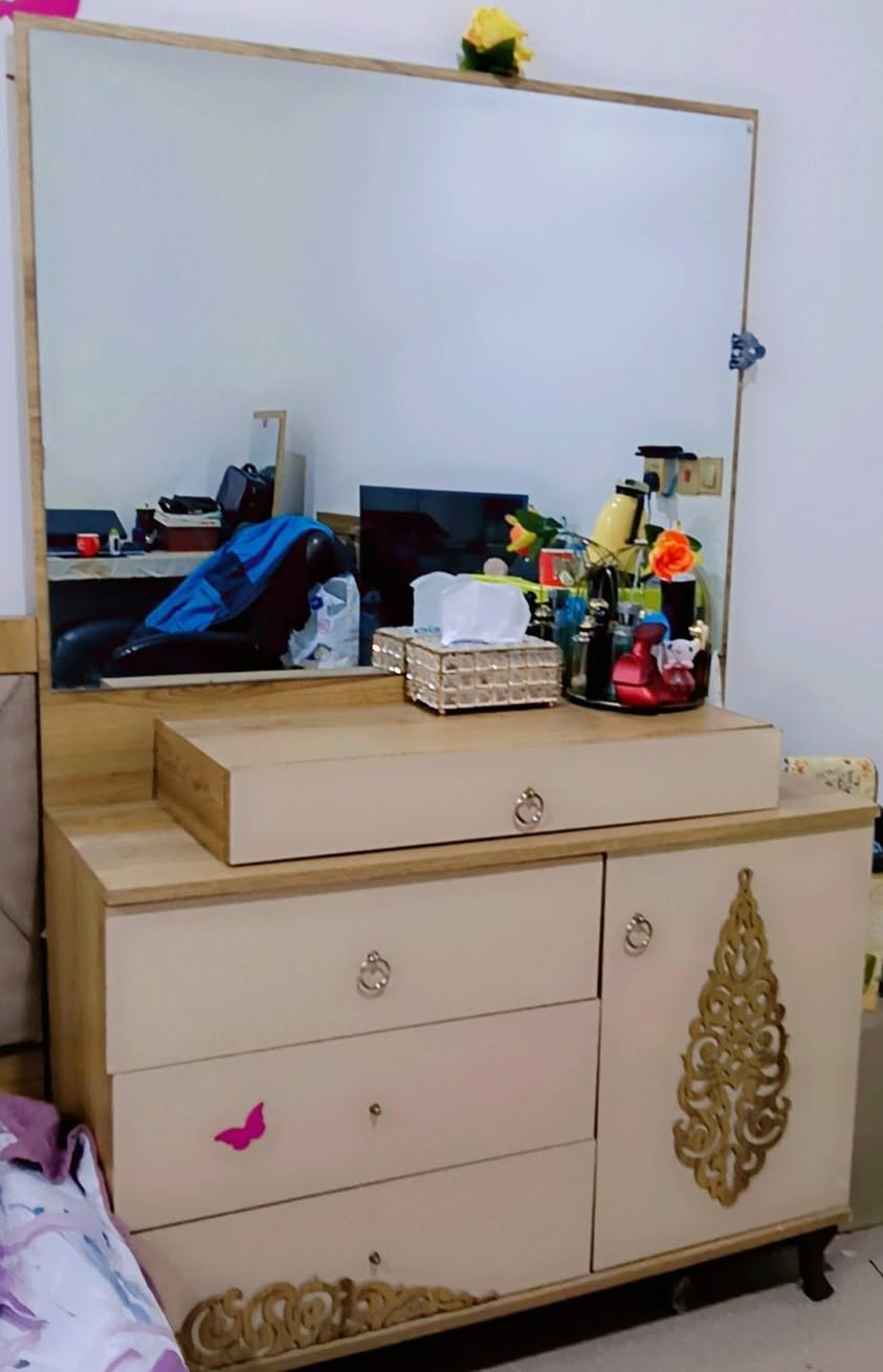 غرفه تركي للبيع بسعر 300 الف في محافظة بابل للاستفسار ***********
