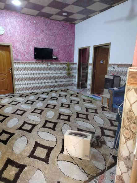 السلام عليكم 
* توفر لدينا دار سكن للبيع بمساحة 280م 
* جنس العقار طابو صرف زراعي 
* العنوان البصرة ابو الخصيب العوجه قريب جدا على الشارع العام السايدين مكان مرتب
مع توفر كافة الخدمات 

* يتكون البيت الطابق الاول كراج واستقبال وصاله ومطبخ وغرفتين منام وصحيات داخليه وصحيات خارجيه 

*الطابق الثاني غرفتين منام  وصحيات وصاله 
السعر المطلوب 140 مليون 
للاستفسار اتصل *********** وتدلل البصرة
