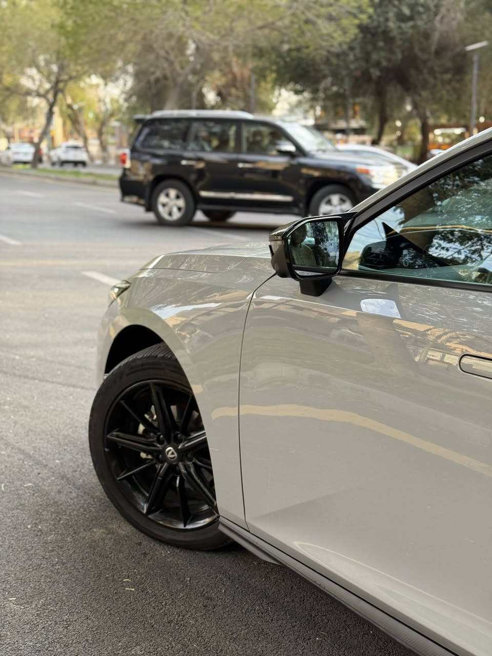 السلام عليكم
للمراوس مع كورلا شكل S او BYD SEAL 6 او BYD QIN L 

شانجان UNI V موديل 24 كفالة عامة خليجي داخل ضمان الشركة رقم بغداد بأسمي 

للاستفسار : ***********
