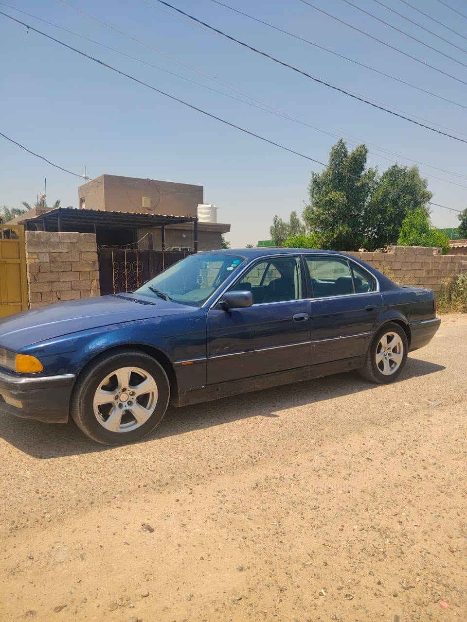 السلام عليكم سيارة  BMWخفاش موديل 1997 كير و محرك كفالة محرك 8 سلندر 44 حدادية صدر جيدة تبريد شغال فقط فيه ليك تخم تاير جيد قياس 17 غرفة داخلية تعبانة كشر خارجي يحتاج صبغ بـ اسمي رقم دهوك سنوية لنهاية 2024 منتهية بغداد الدورة عرب جبور قرب مركز شرطة عرب جبور  السعر: 55 بي مجال بسيط حك الجية
رقم الهاتف ***********

***********

الرقم فيه واتساب
