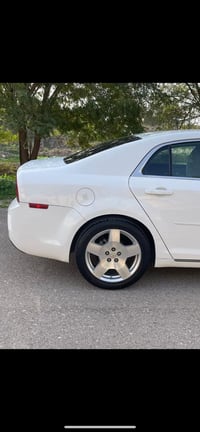 عندي هذا الويل حجم 18 تخم تاير جديد اريد مراوس بويل حجم 17 07718124900