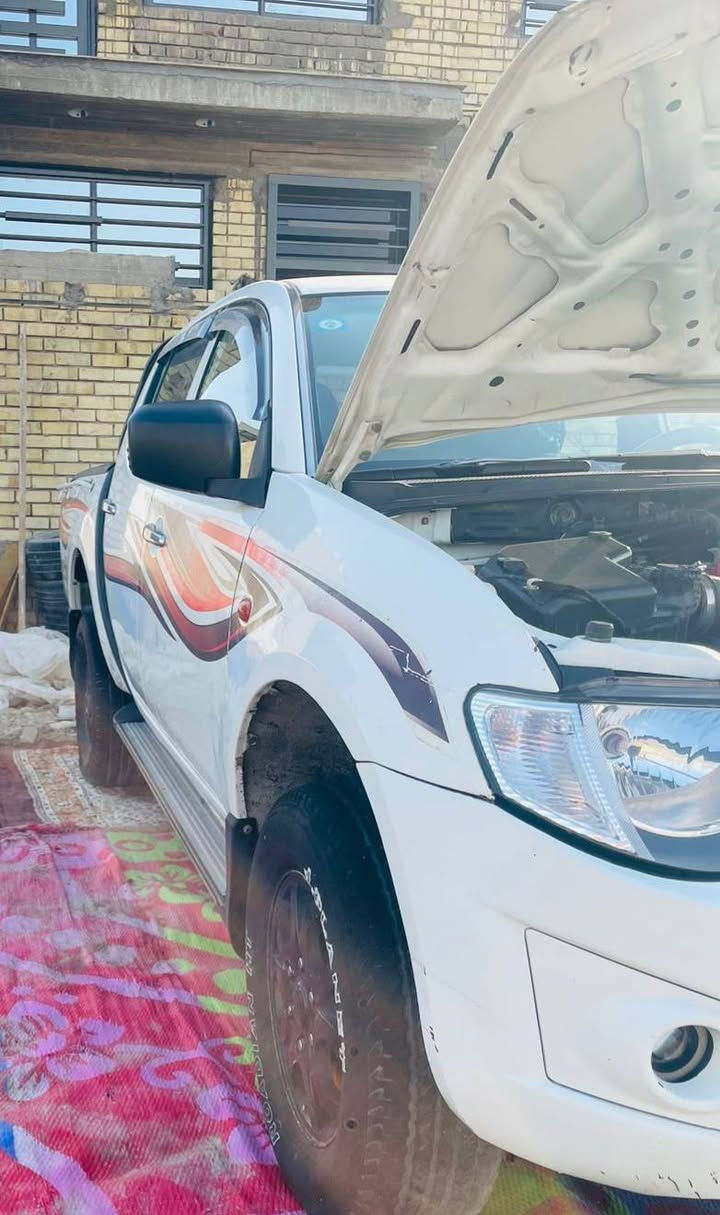 السلام عليكم 
مسيوبيشي فور ويل 2009 محرك كاز رقم انبار انكليزي سنويه لل 29 تريد تحويل تريد وكاله منضومت تبريد جديده سياره جاهزه نقص زوج تاير السعر 90 مراوس بسياره مع فرق هم ترهم 
***********
