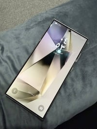 كلاكسي الترا s24للبيع مستعمل يشبه جديد كلش نظيف كامل غراض ويه كارتون و...