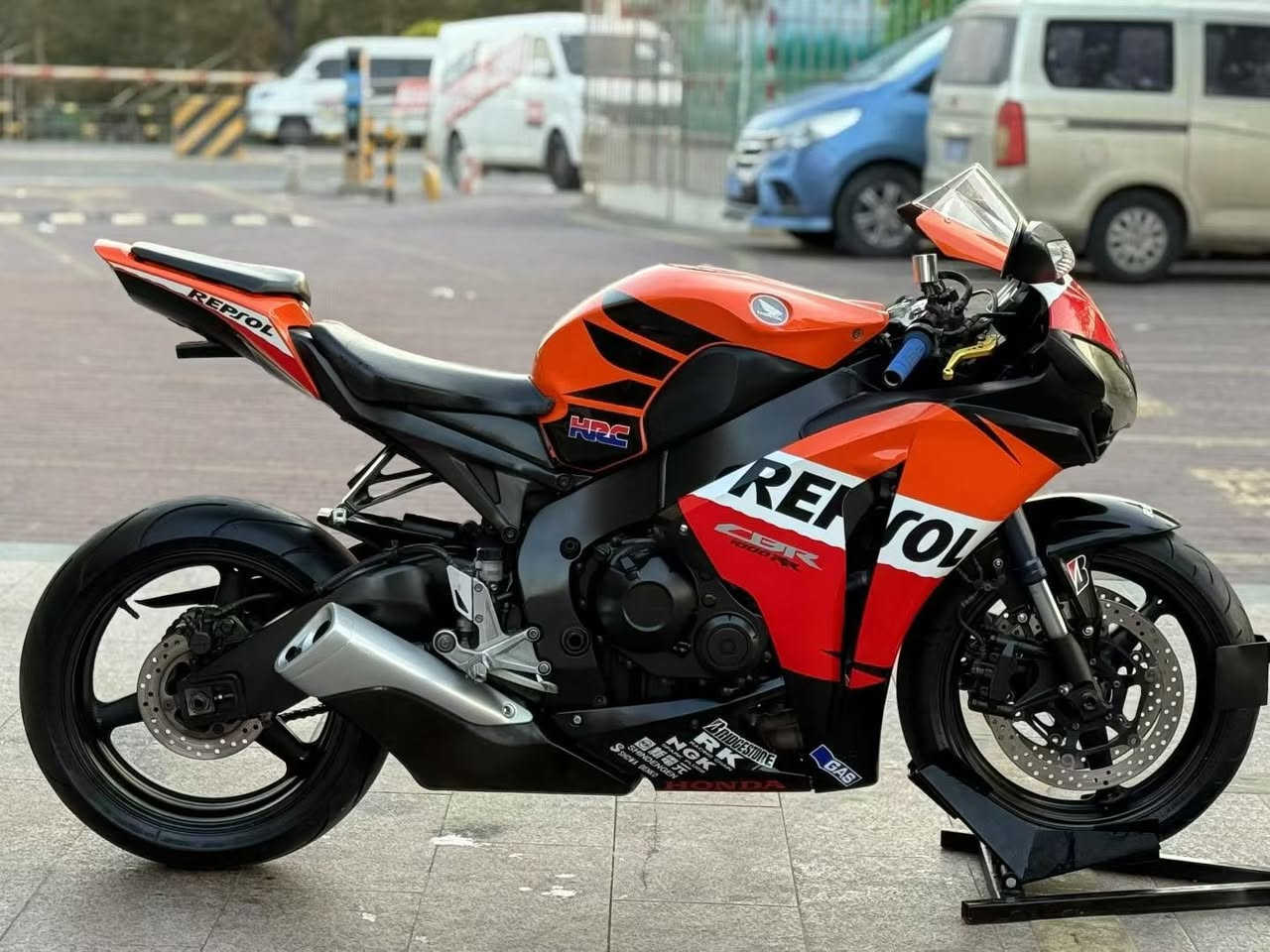 CBR1000RR
2011
40ورقە🔒
***********
***********
***********
