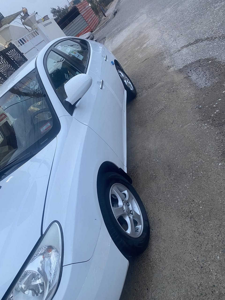 للبيع النترا موديل 2010 موصفاتها كوشن جك إلير لايت كهربائي اربع ويل دسك دكشن عالي موصفاتها معروفه سنويه وهزه وبراد كلها جديد وبسمي ماشي حقيقي 144 الف  صدر كلها شركه بل نسبه صبغ بابين صبغ خلف وبجم كبس كير محرك مكفوله  برغي مابي نقص سياره احلى من صوره وسياره مال بيت من شركه إيد وحده /// محرك 1،6 // السعر 114 وبي مجال للطيبين تحياتي لكم والف عافيه الي ياخذها يارب // عنوان كركوك //*********** /***********
