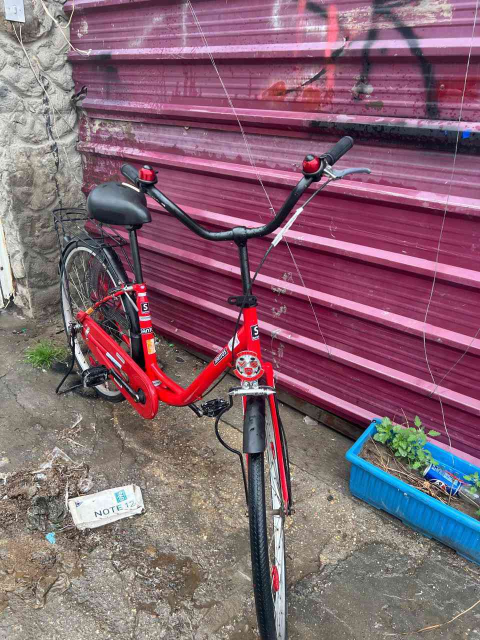 السلام عليكم بايسكل للبيع البايسكل كامل كلشي مناقصه سرج قلاب بريك شغال تايرات جدد وجوابه البايسكل اي صوت مابي المكان الدوانم واتواجد بحي العامل السعر 95 الشراي يتصل أو واتساب.***********
