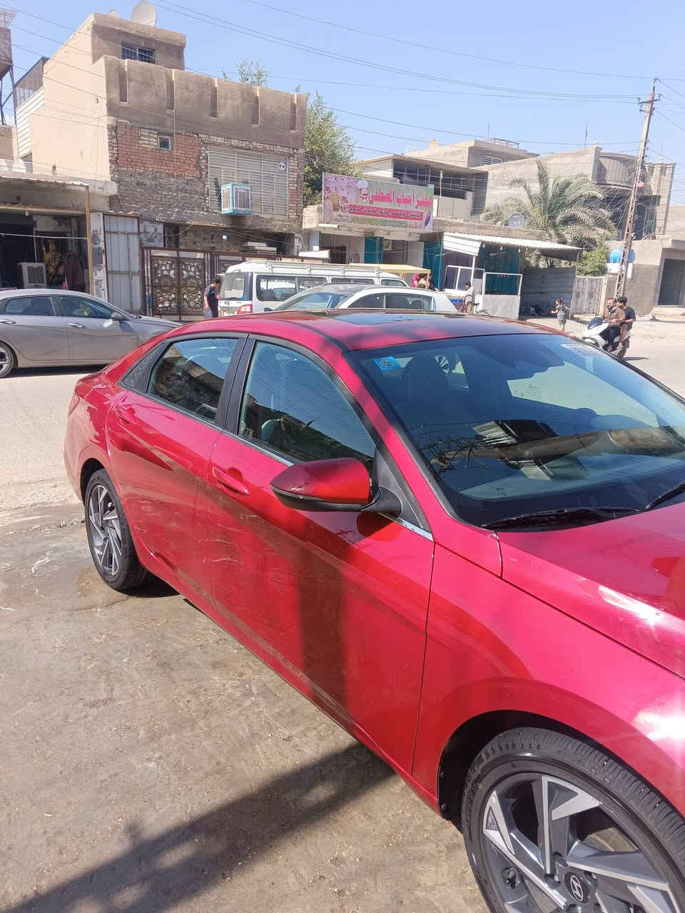 السلام عليكم 
هيونداي النترا هايبرد 25 لون احمر الداخل ابيض السيارة فول الفول للأخير فئة المتدد السيارة رقم بغداد باسمي   حادثها موضح بالصور 
صبغ جاملغ خلفي و نص الباب عداها مكفولة السيارة 
بغداد الامين 
السعر 170 وبي مجال 
***********
