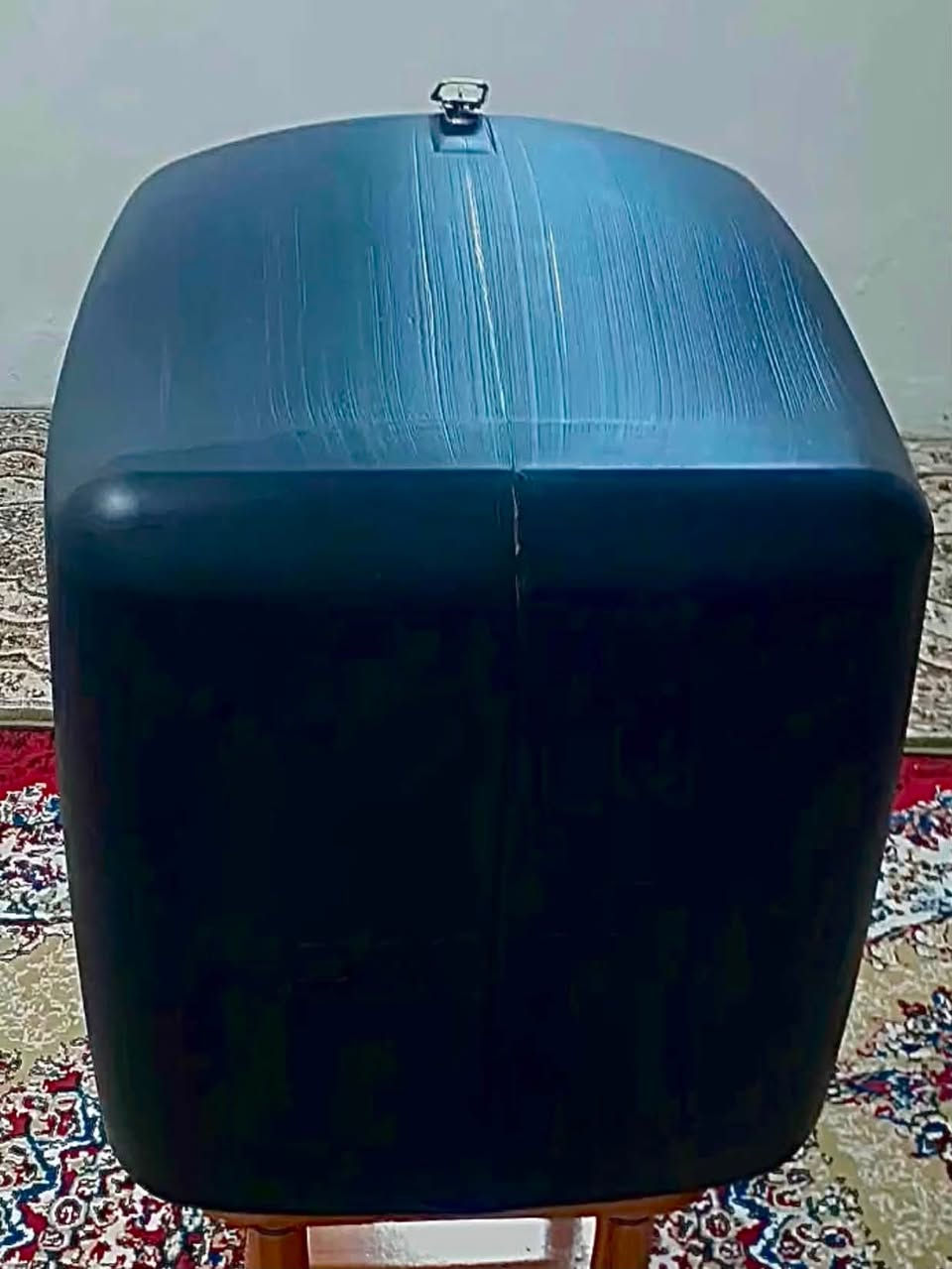 سلام عليكم بوكس استعمال قليل نضيف 
30 الف 
بغداد مدينة الصدر 
*********** واتساب
