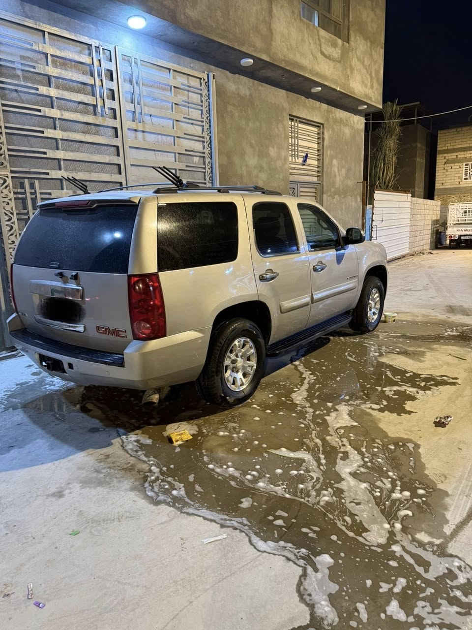 السلام عليكم      يوكن مكفوله من الكص و الضربه سيارة جديدة السعر85 وبيه مجال   ***********
