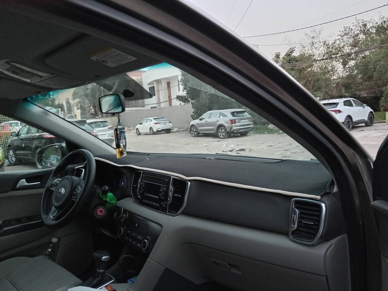 السلام عليكم
كيا سبورتج موديل 2018 خليجي محرك 2000 دوش مكفول رقم سليمانية بااسمي شرط التحويل ثاني بيها ٣ قطع صبغ بدون ضربة اثر شخوط
السعر 145 الاستفسار عل هذا ***********
