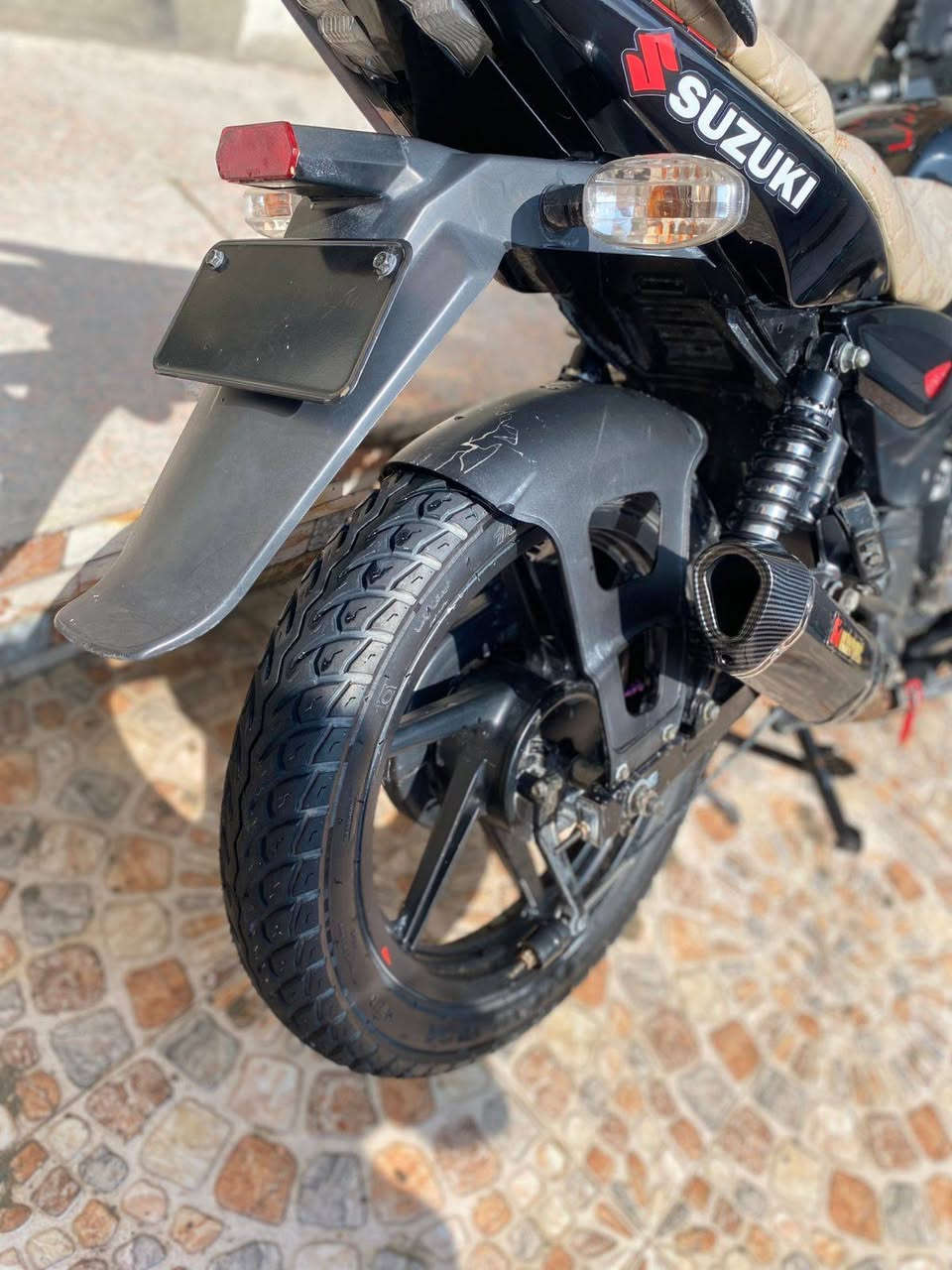 سلام عليكم دراجه بولسر أوراق اصولي مديل 2021دراجه كفاله عامه نكره سلف محرك كفاله لا دخنه ولا صوت لا نضوح لا مفتوح كله كفاله بيه منضومت زنون كزوز كاربون فايبر رياضي و البلادي هم موجود دراجه شلعه ومعدل شرط بظناش كير اول نمره جوه والبقيه فوك  نضام البطح عينه اشاير صطاب قفل كلشي شقل استخدام شخصي ابد ما مشتقله دلفري ابد دراجه كفاله عامه سعرها 1250وبيه مجال بصيط مكاني بصره ابو الخصيب رقمي***********
