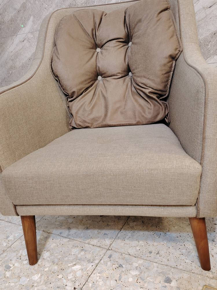 كونر تركي ماركه ٧ مقاعد نظام سرير ومخزن نظافته ١٠٠ ب١٠٠ السعر ٥٥٠ المكان الشعب شارع الصحه


**إذا كنت صاحب هذا الإعلان وتريد حذفه لأي سبب، رجاءا أرسل رسالة إلى الدعم الفني**