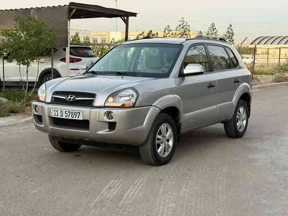 هونداي توسان موديل 2009 سياره جديده على وضع الشركة استخدام شخصي كفاله عامه من كلشي ماشيه 60 عالفحص مكينه گير بدون فتح السعر 138 بيها مجال بسيط للاستفسار***********بغداد حي الرساله الثانيه
