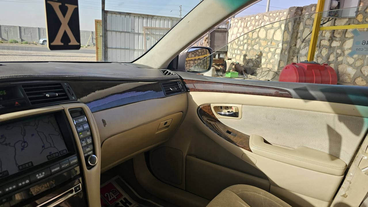 سلام عليكم 
شاهينه 2006 للبيع .سعر  100.$ 
قرار 48.مكمركه باقيه فقط على رقم
منفيس وقرص موجودات عندي فقط على رقم باقيه 
سياره مكفوله   لا كصه ولا عيب شرعي  
سياره بصمه رصاصيه  بلاديه ..و 5 بصمات بيبان وجنطه 
 تبريد ثلج قطعتين   جام اوتوه . لايت  دوار مري كهرباء 
غرفه مخمل عسلي  كشنات كهرباء 
اصل 3 دكم   
رقم كركوك شاصي 180 محرك 2500 
كير ومحرك مكفولات
كير رياضي  S 
سعر 100 
مكاني نجف 
 للتواصل على رقم *********** بيه  وتساب
