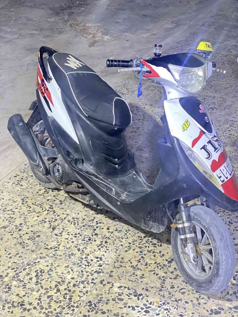 سلام عليكم دراجة ماكس عدلة بوشه 49 الدراجة جديدة و سواد كُله ختم واحد و كهربائياتها كُلها شغاله و عليها كلجات رياضي 
الدراجه نظيفه شلعه و معدل يوصل 90 الدراجة كلها بلاد للبيع او مراوس بـ اربعه گير اوراق للاستفسار خااص


**إذا كنت صاحب هذا الإعلان وتريد حذفه لأي سبب، رجاءا أرسل رسالة إلى الدعم الفني**