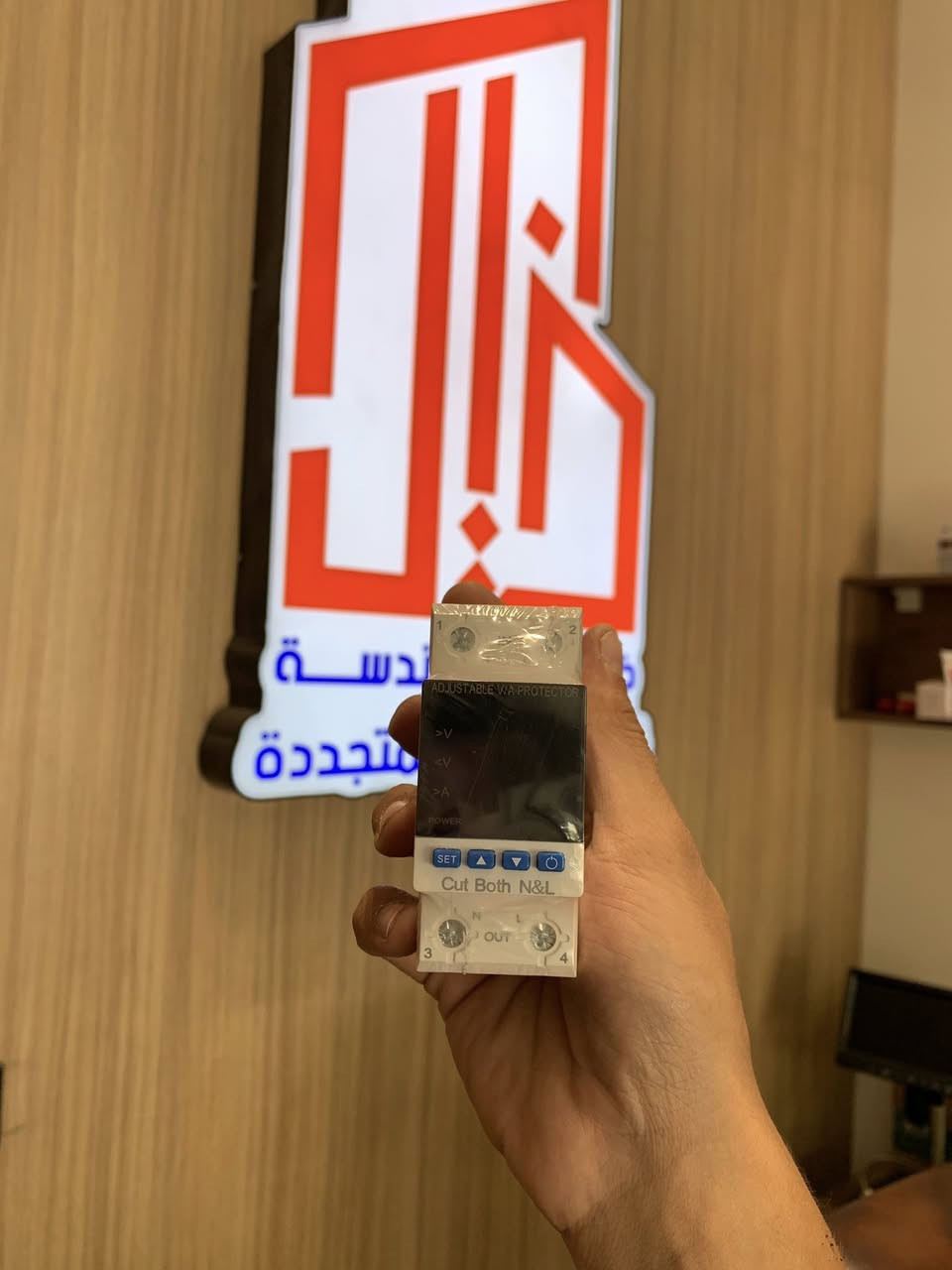 🔋⚡ نوفر أفضل معدات الطاقة الشمسية والملحقات الكهربائية بأسعار مناسبة وجودة ممتازة  
متوفر لدينا:
✅ جوزات  
✅ قواطع  
✅ ملحقات وأنظمة كهربائية متنوعة

شركة خيال الهندسة قسم الطاقة المتجددة

📞 للاستفسار والمعلومات راسل الصفحة


**إذا كنت صاحب هذا الإعلان وتريد حذفه لأي سبب، رجاءا أرسل رسالة إلى الدعم الفني**