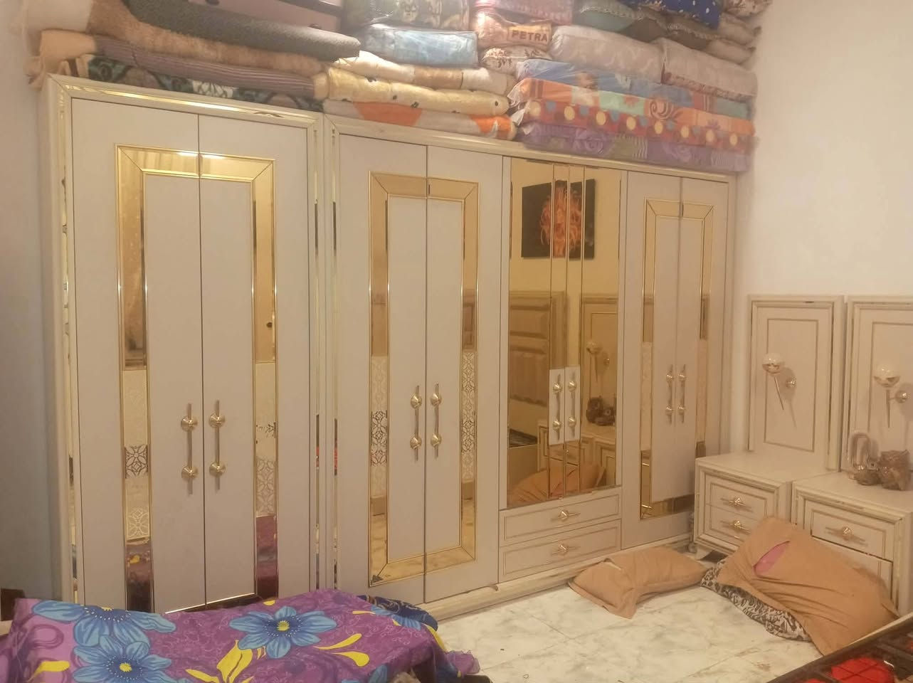 غرفه تركيه ٩قطع مكانها شطره سعرها ٨٥٠ وبي َمجال


**إذا كنت صاحب هذا الإعلان وتريد حذفه لأي سبب، رجاءا أرسل رسالة إلى الدعم الفني**