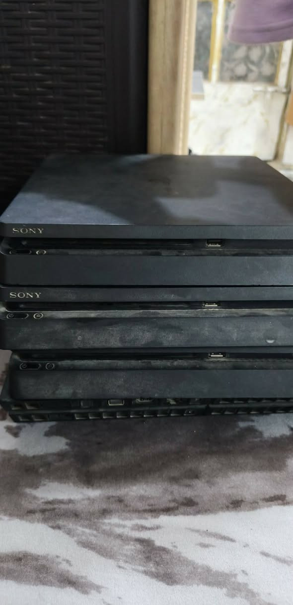 السلام عليكم للبيع ابلي فور مهكر نضام تسعه هارد٥٠٠ العاب سته٣٠٠ وغير مهكر نضام ١١/١٢سعر  ٢٥٠ وبي مجال لشراي بدون وعود كاذبه طب تحجز وتسىئل ألف سؤال تأخذ رقم ودكول مااكدر اجي إلي شراي كد كلمته يتفضل نبيع شلع  هم  عندي بلازمات نوع كيمنك للبيع ال مايشتري يرفع منشور رحم الله والديه


**إذا كنت صاحب هذا الإعلان وتريد حذفه لأي سبب، رجاءا أرسل رسالة إلى الدعم الفني**