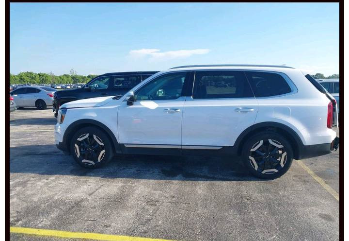 أللهم صلى على محمد وآل محمد 🧿 
مزاد الساعه 4 صباحآ 
نوع السياره 
2025 KIA TELLURIDE S 
ممكن استيراد اي سياره ع كتاب ذؤي الشهداء معفيه من رسوم كمرك ورسوم رقم 🌹 
السعر حسب المزاد 
ضرر موضح بالصور 
خبره في مجال عملنا أكثر من 15 عام 🙏 
مكتب الحسناوي لتجارة السيارات الامريكيه والكنديه عنوان بابل قضاء الكفل مجاور دائرة أحوال الكفل مقابل صيدليه الشهد 🌹 
للاستفسار الاتصال على الرقم التالي 
*********** وات ساب 🇮🇶
