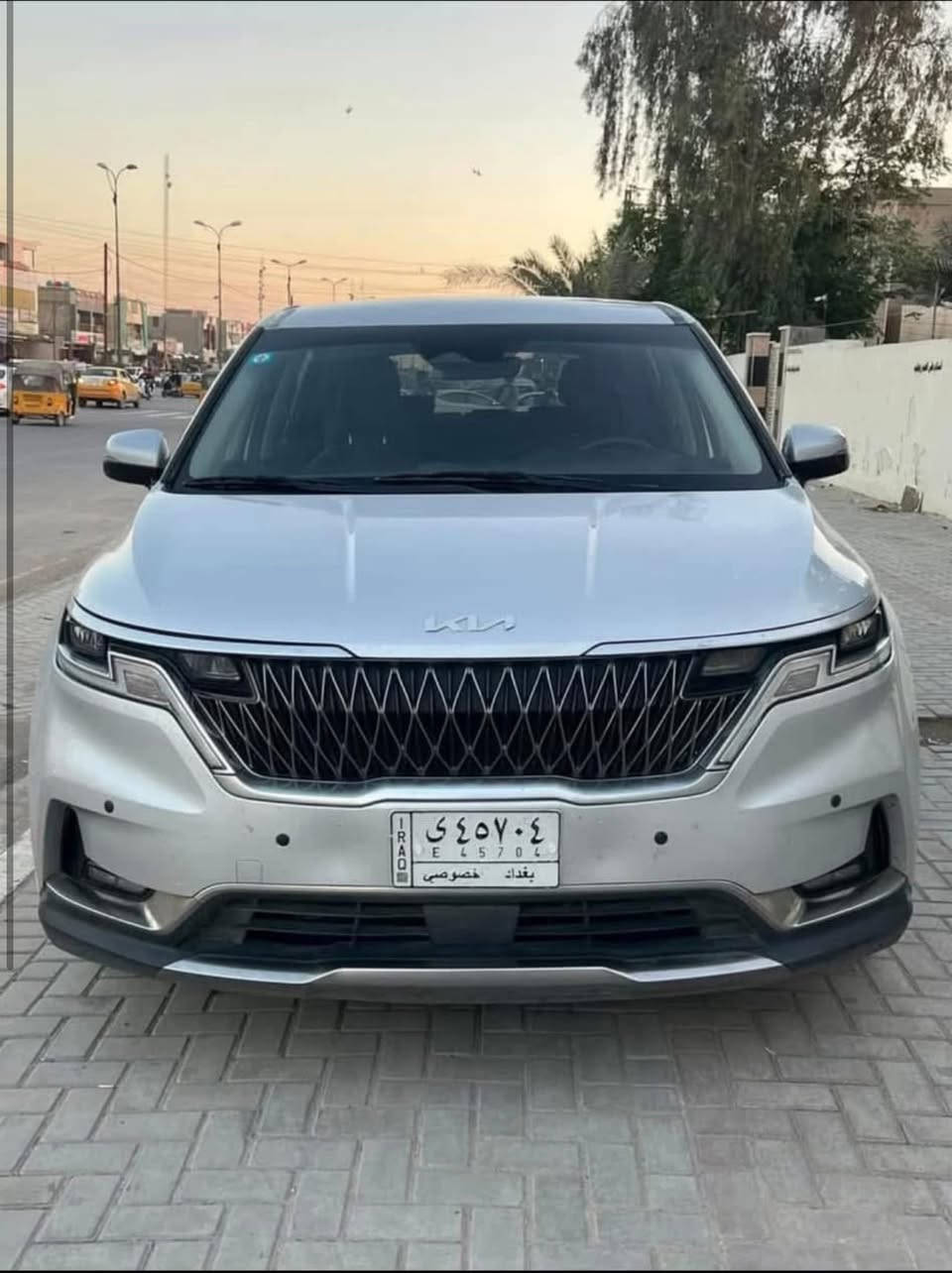 (( كيا كرنفال 2022 وارد ))
(( حادث جاملغ وبنيد مثل))
(( ما موضح بل صوره ))
(( ايرباكات سليمه فقط دركه ))

(( مواصفاته ))

(( بصمة وهند بريك بصمة ))
 (( بصمة أبواب وأبواب كهربائية ))
 (( كامرة خلفية ))
(( توقف ذاتي تحكمات ستيرن ))
(( رادارات جانبية نقطة عمياء ))
(( شاشة عطلات شاشة كبيرة))
 (( ثلاثة أنظمة قيادة توقف ذاتي)) (( تشغيل عن بعد مانع انزلاق))
( حساسات تبريد ثلاثة قطع سرعة) (( وبعد بيه مواصفات اللون سلفر ) 

(((( والسعر255 ورقة ))))
***********
