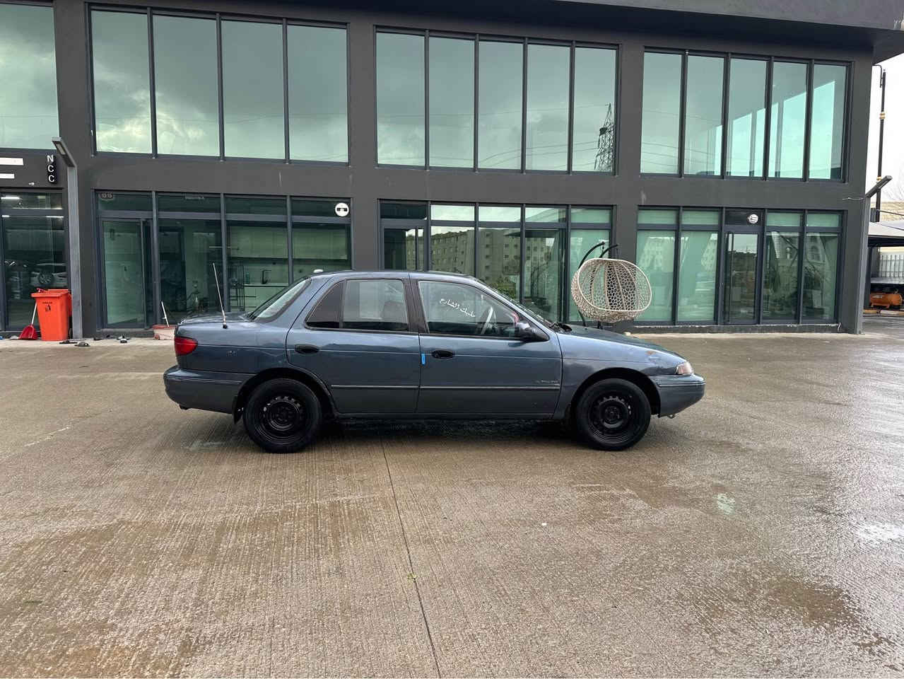 شوين سليماني
***********
كيا سيفيا ١٩٩٤
مه كينه ٨ به خ گير تو ماتيك ئارمي بلاسيك سليماني گيرو مه كينه به شه رتي ١٠ فيته ر كاره باي گه مي ته برد له سه سويج بي ده عم بي ليدراوي سه ياره كي زور بي مه سرو ف جاأيزه ٢٨ كه لا مه عامه ليكي برا يانه السليمانية, العراق
