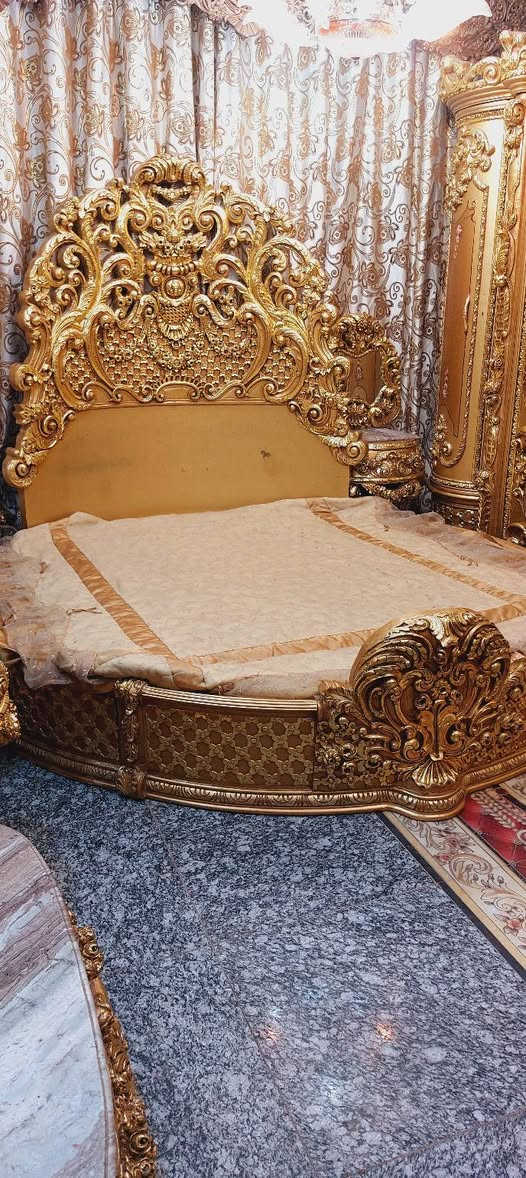 غرفة نوم زان مصرية ملكية دمياطي ضخمة نظيفة جدا كلهة مرمر بغداد الشعب ***********
