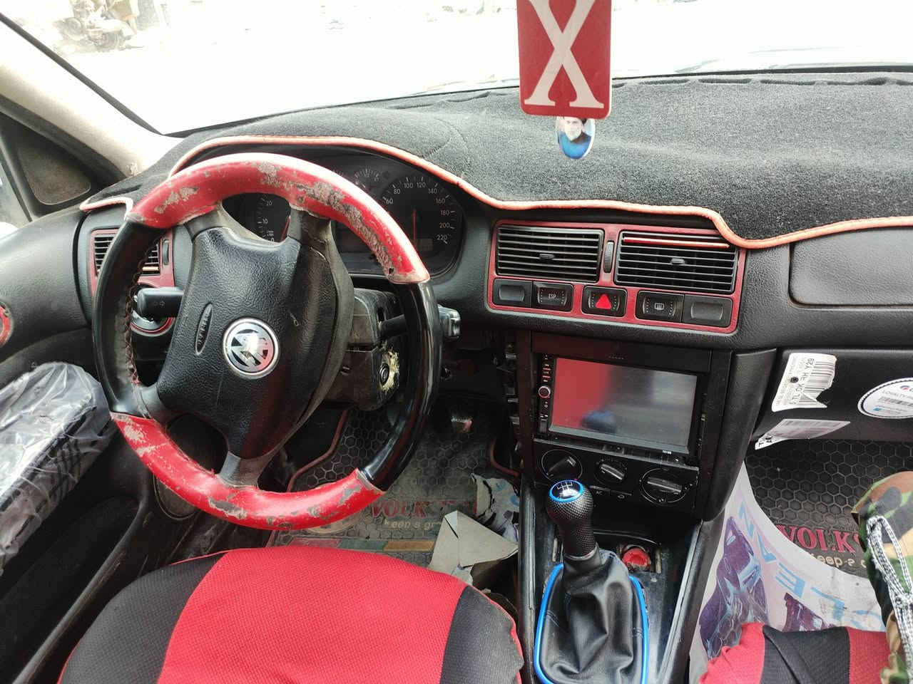 السلام عليكم كولف ٢٠٠١ سيارة حلوه ونضيفه كير عادي  للتواصل *********** السعر 45
