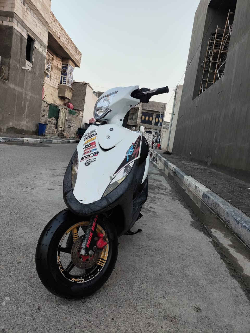 ماكس عدله ياباني جديده ما مفتوحه ضمان سنه اذا مفتوحه جيب مصلح وفحص سلف هندر شاير  لايت عالي ناصي سكنات كهربائيات كلها شغاله اي نقص ماكو بوشه49بلاد مامفتوحه شلعه ومشي ونعومه كفراتها بلاد امختمات نفس الختم كزوز صجمه سن ستيل ويكلب نجمه +تخم تاير جلاتين اصلي سعر 800 وبيها مجال حق الجيه فقط الاستفسار *********** أو متواجد وتساب مكاني بصره حي شرطه قرب المعارض مال سيارات جديده مقابيل حيانيه
