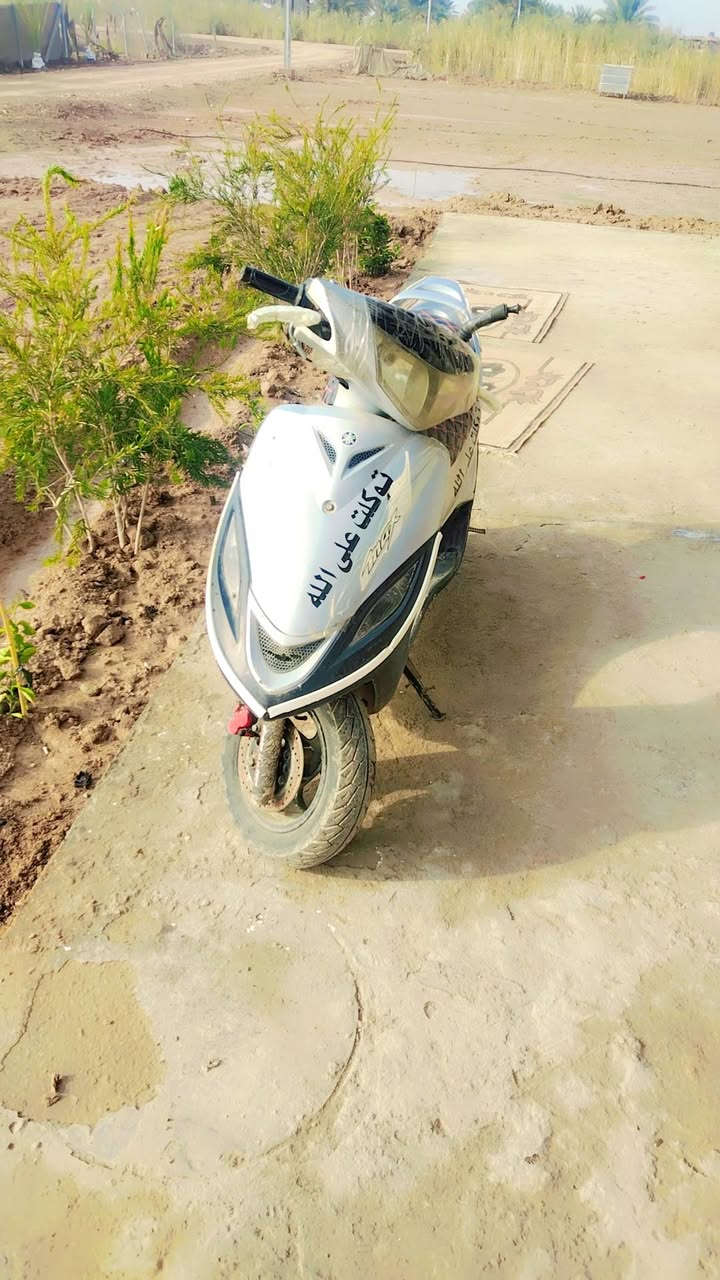 سلام عليكم ورحمة الله وبركاته عرض درجة ماكس كابريتا سرعه 140 نظافه حلوه عله ايدي هندر بس اشويه اتأخر بتشغيل الصبح بارده ابريك خلفي امامي بس نقص باتري كهربائيات كامله سعر 200 نهايتها رقمي *********** وات ساب
