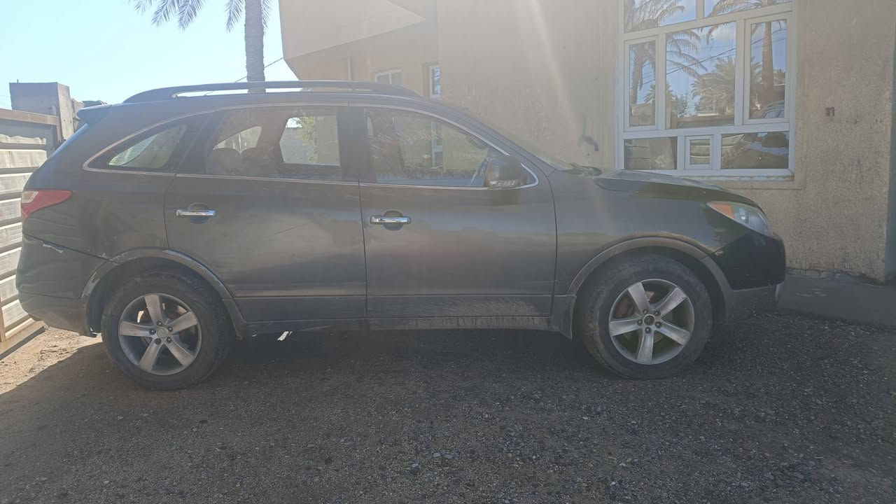 السلام عليكم فيراكروز 2011 وارد امريكي لون جوزي محركها جديد السياره خير من الله اتصل وبيك خير ودلل السعر 95 وبيها مجال 
***********    ***********
