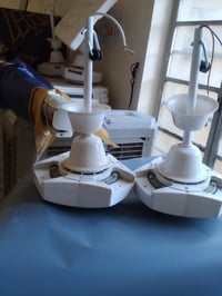 للبيع مراوح سقفيه مستعمله بحاله جيده جدا سعر القطعه ١٥ الف دينار واذا ...