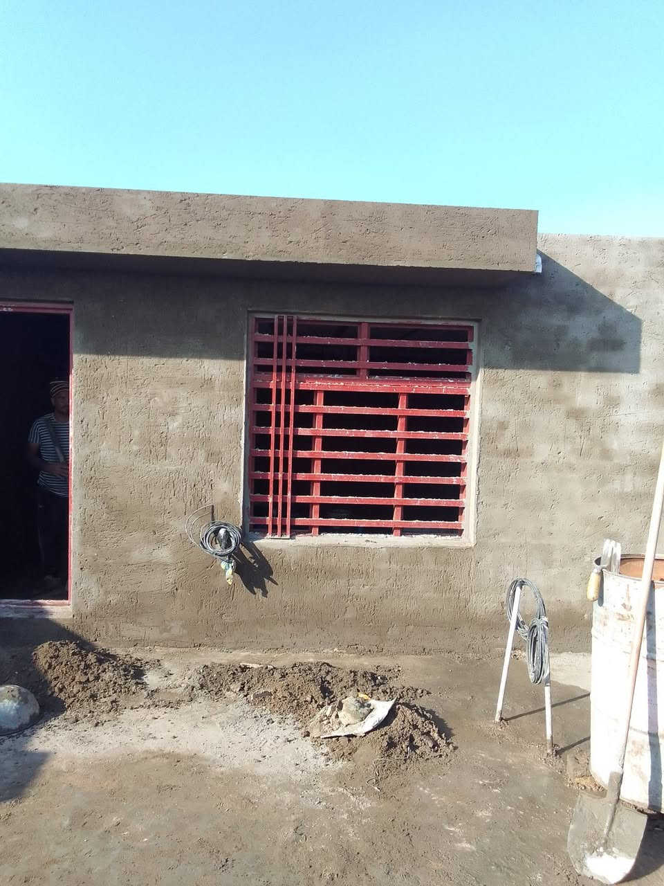 لباخ اسمنت وجص وبورك على المتر ***********
