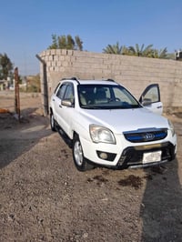 من رخصت الادمن سياره سبورتج 2009 خليجي فتحه قماره مكينه 2000 مكفوله بس...