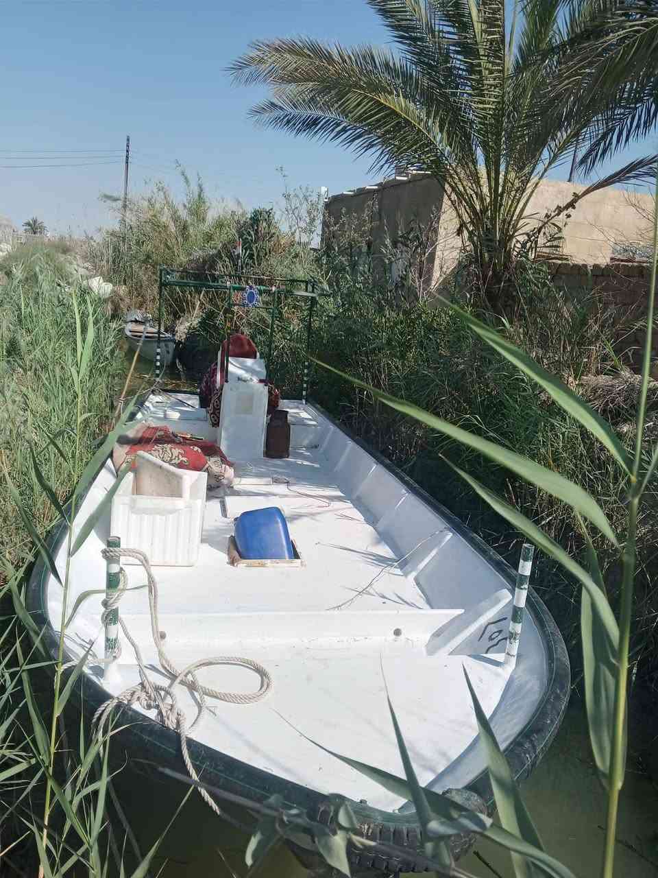 السلام عليكم زورق اوشار جديد مع مكينة ايتك 300
للستفسار ***********
