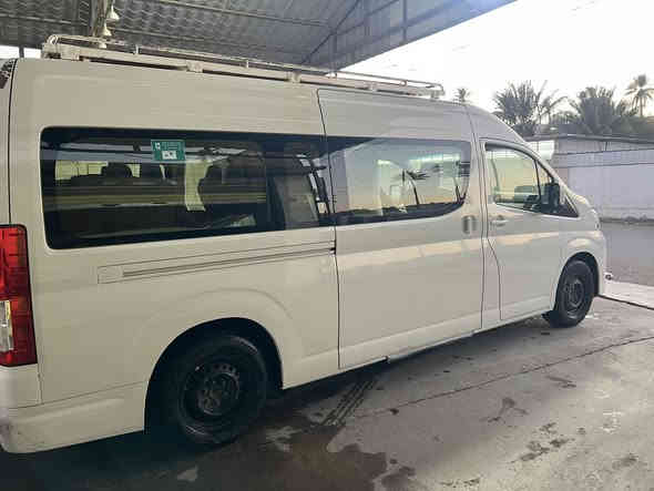 السلام عليكم هايس موديل 23فول اوتماتيك كير اوتماتيك رقم اربيل كفاله عامه ماشيه 250الف سعر 395اوبيه مجال رقم***********
