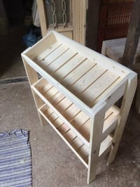 نجّار • رفوف • كشوانيات